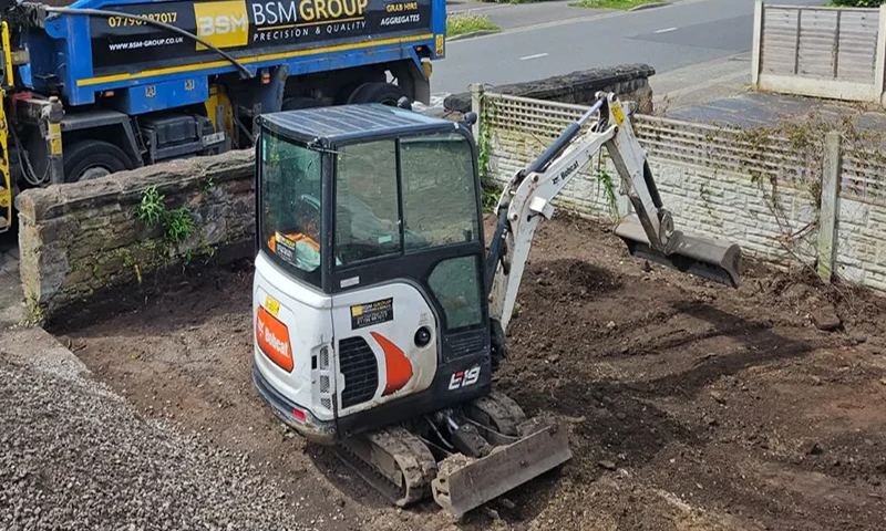 mini digger hire desktop